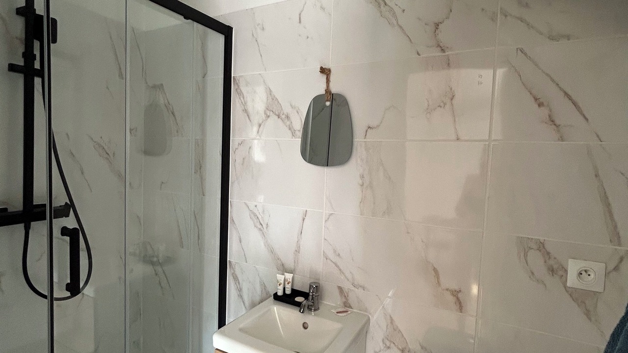 Photo of Bathroom in Thiers