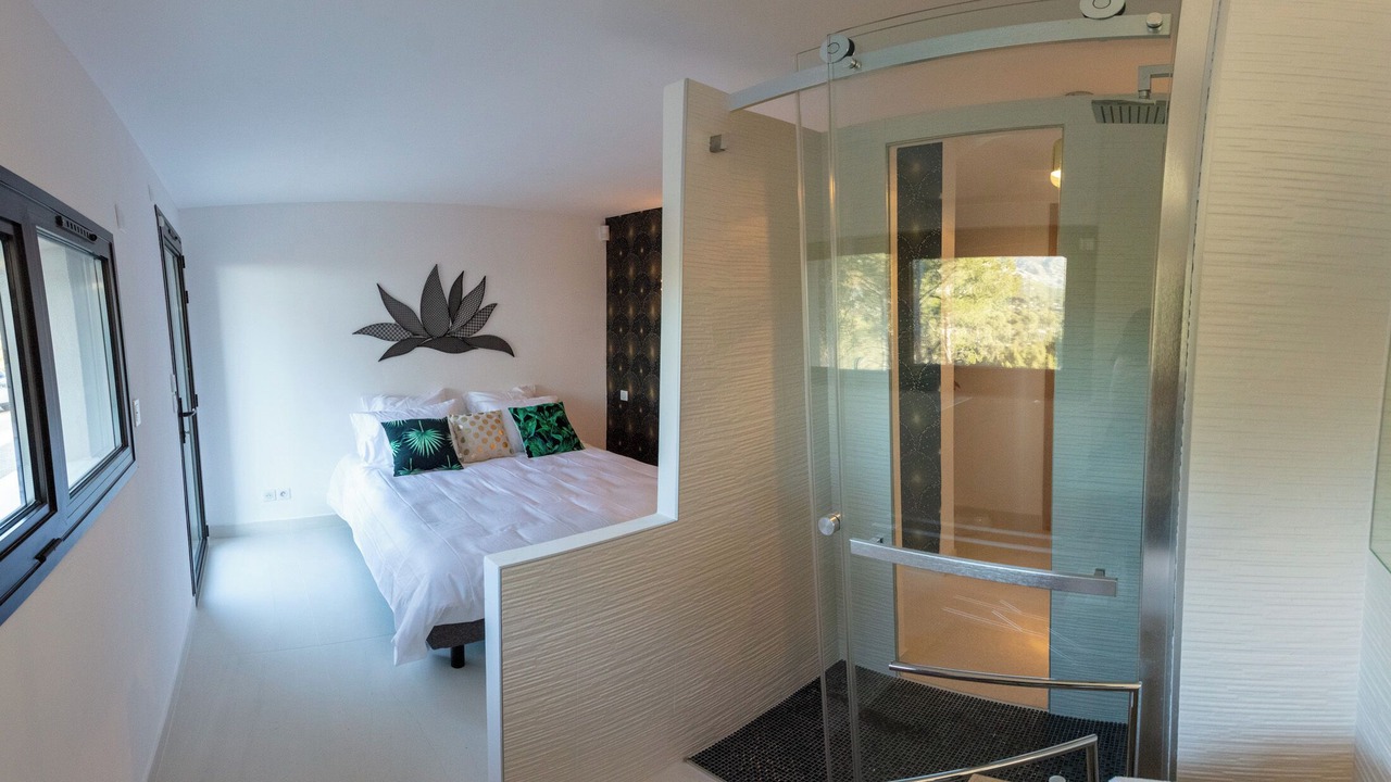 Photo of Bedroom in Gemenos