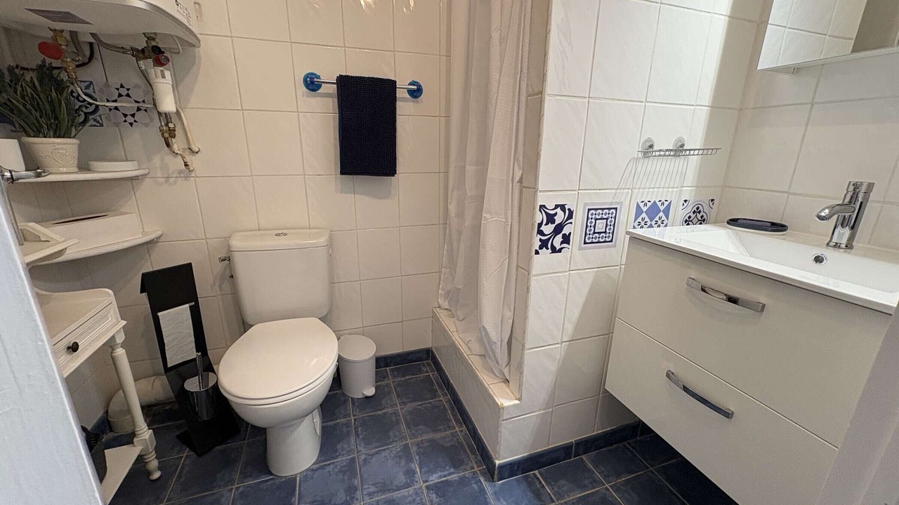 Photo of Bathroom in Saint-Pierre-la-Mer