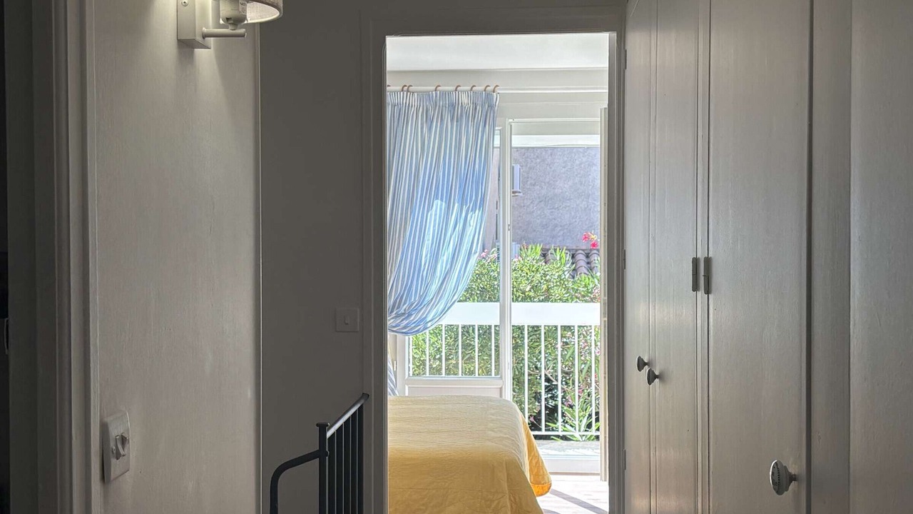 Photo of Bedroom in Saint-Pierre-la-Mer