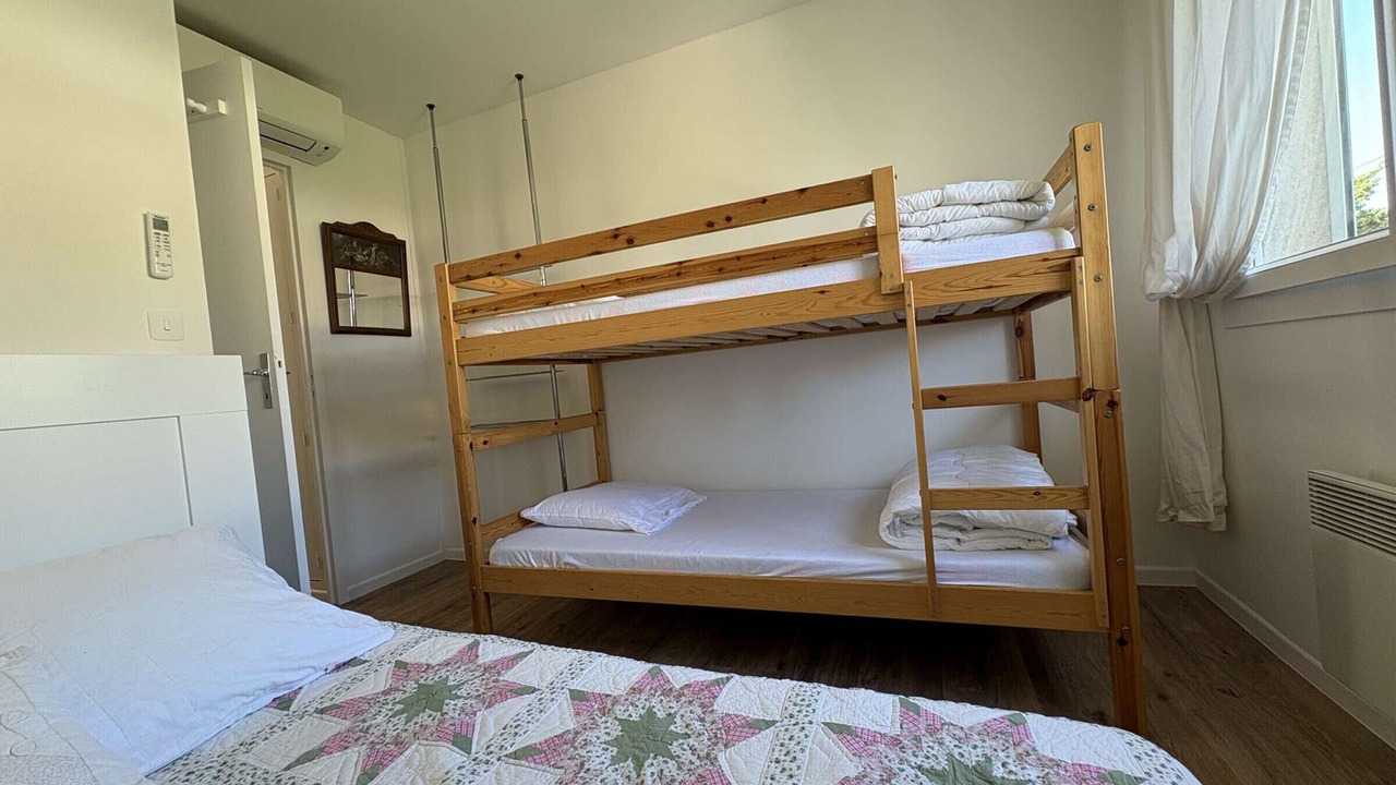 Photo of Bedroom in Saint-Pierre-la-Mer