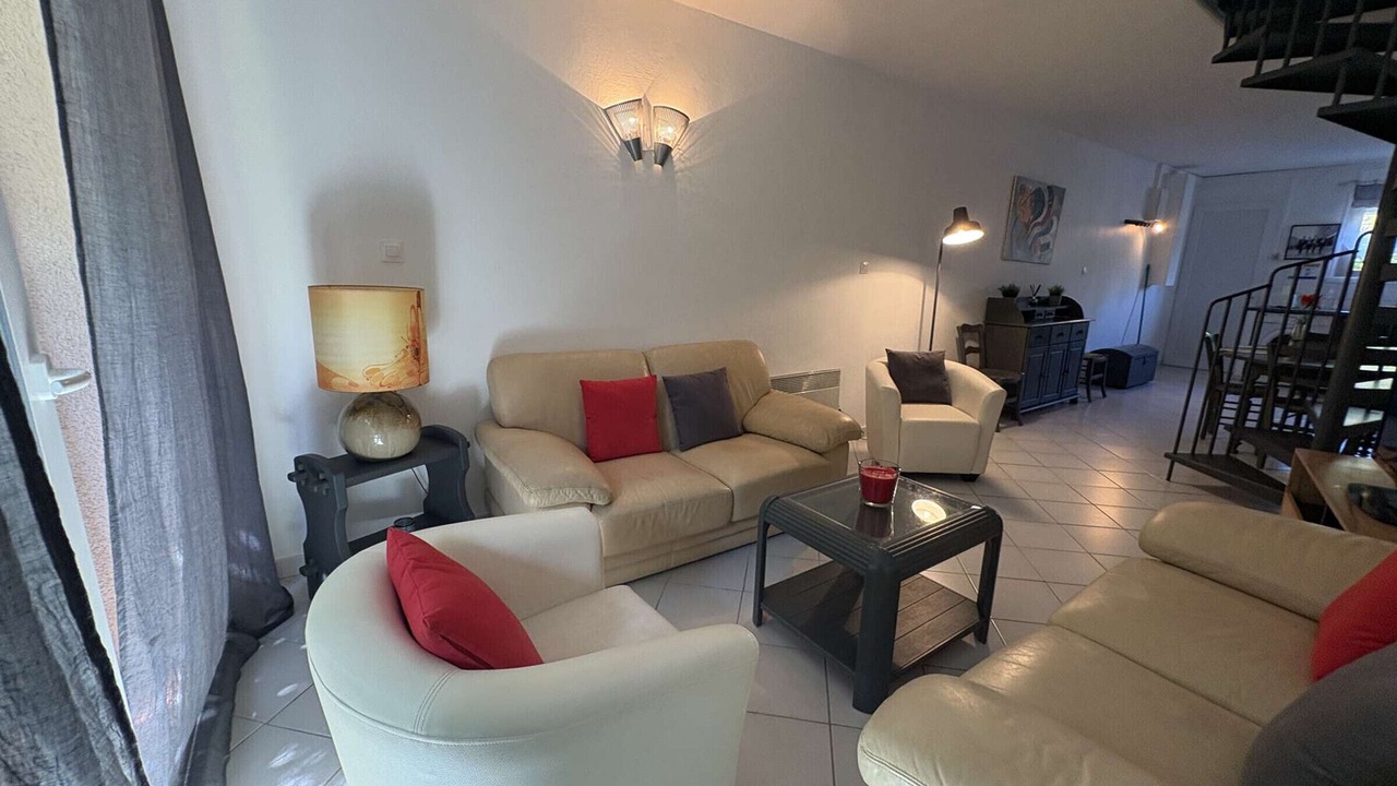 Photo of Livingroom in Saint-Pierre-la-Mer
