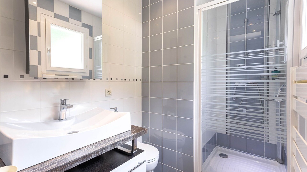 Photo of Bathroom in Mandelieu-La-Napoule