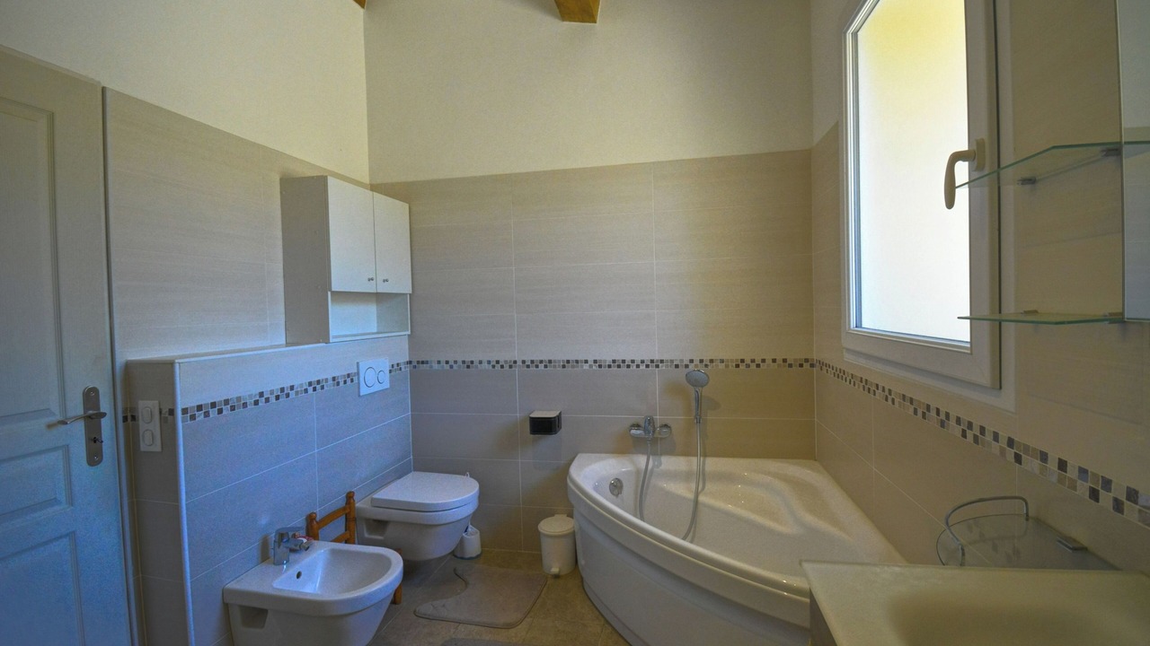 Photo of Bathroom in Tanneron