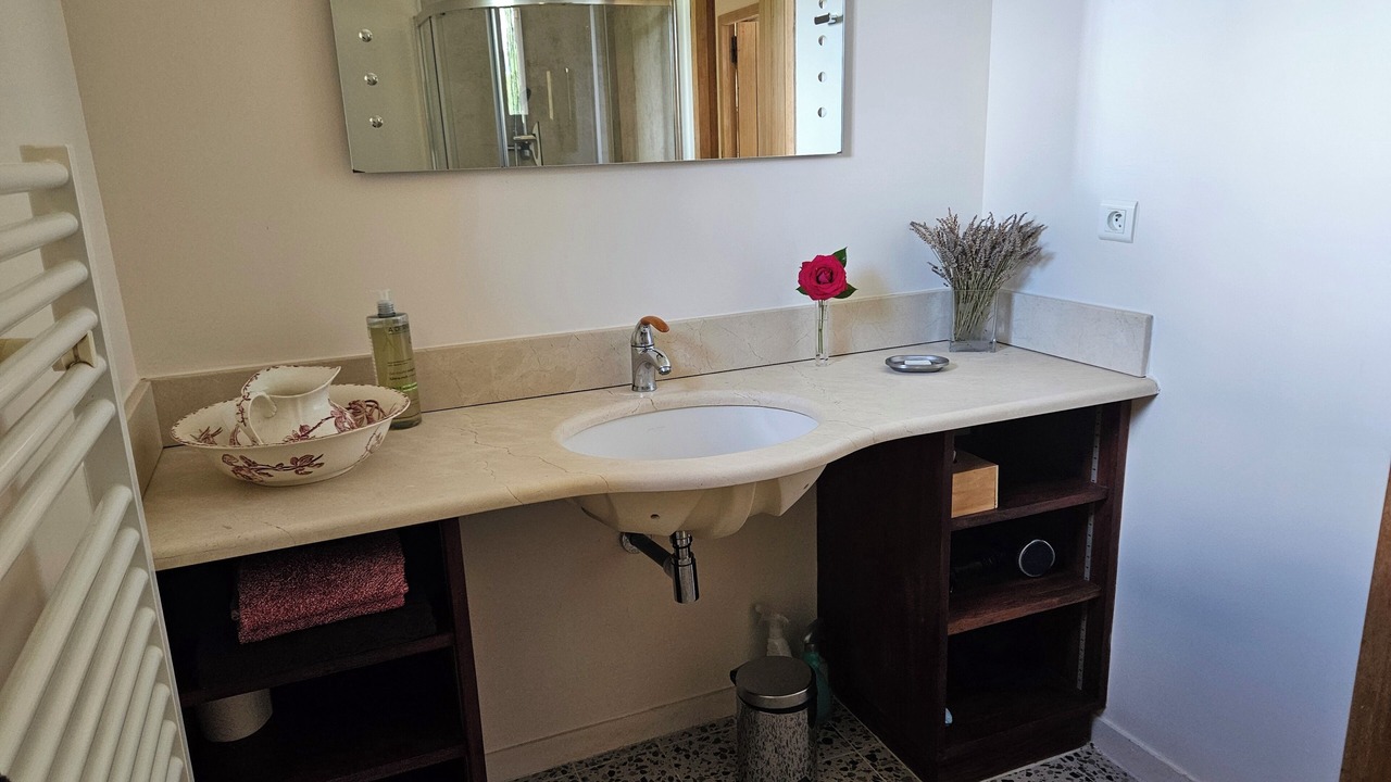 Photo of Bathroom in Bonnieux