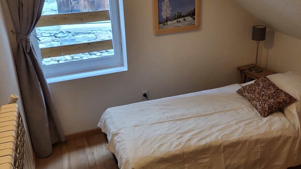 Photo of Bedroom in Molines-en-Queyras