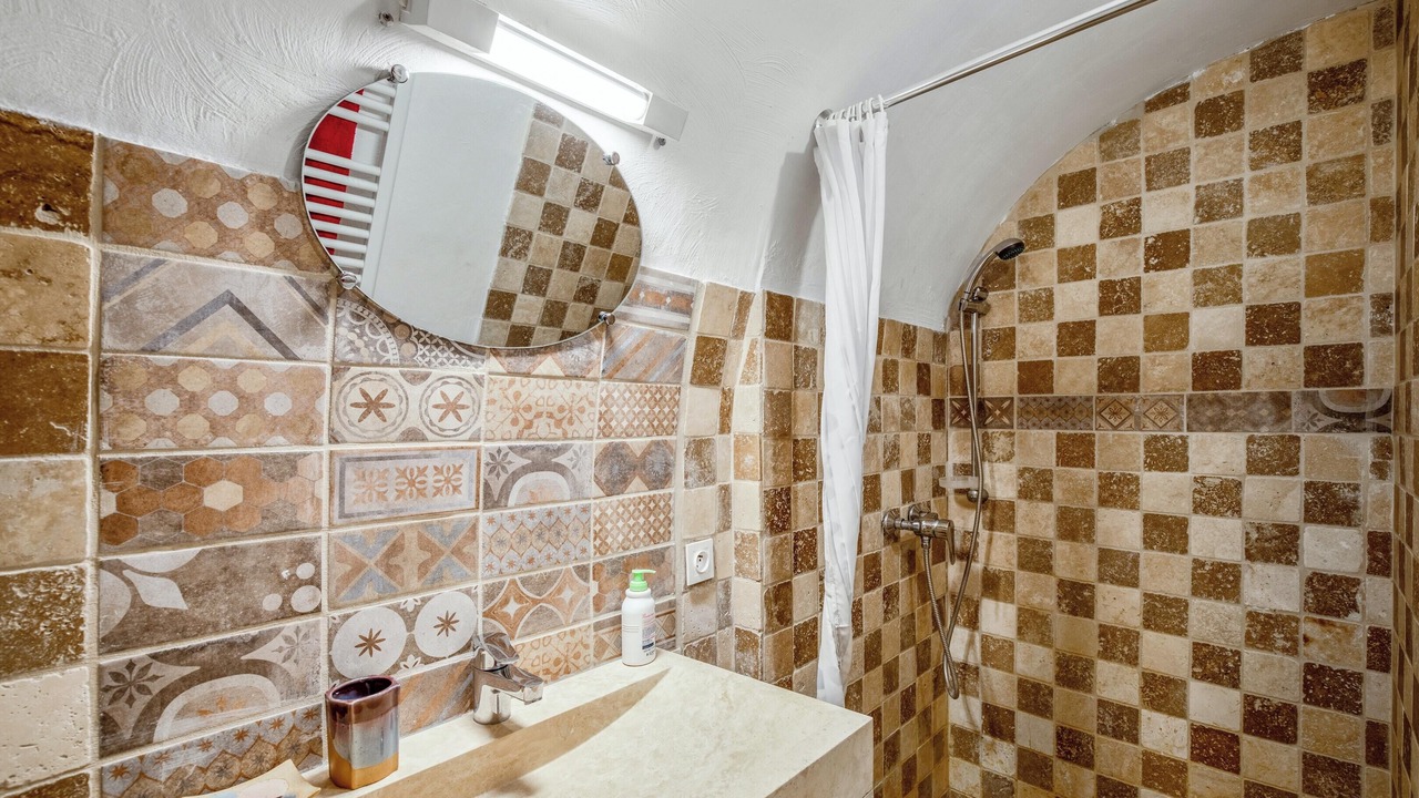 Photo of Bathroom in Bonnieux