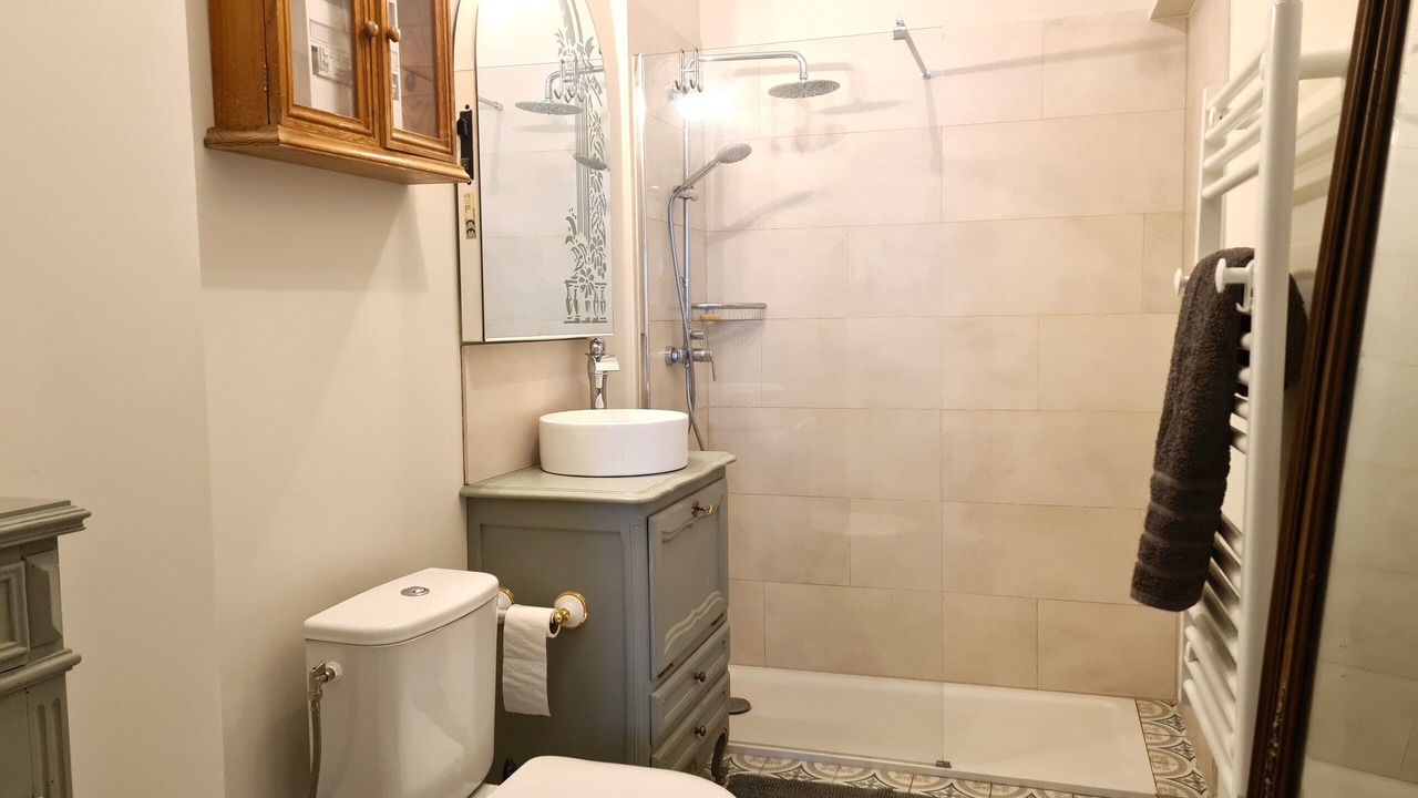 Photo of Bedroom in Servian