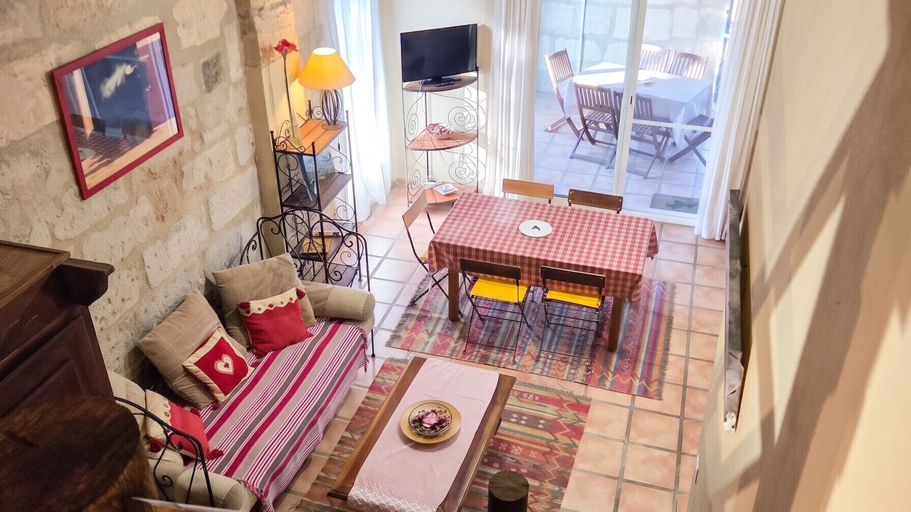 Photo of Livingroom in Albaron