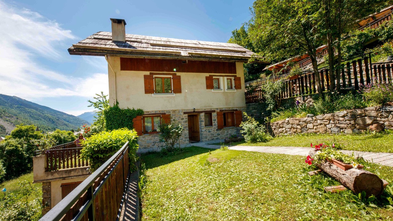 Photo of Outdoor in Saint-Etienne-de-Tinee