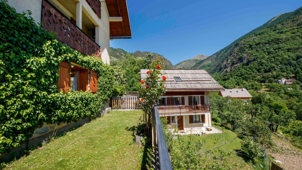 Photo of Outdoor in Saint-Etienne-de-Tinee