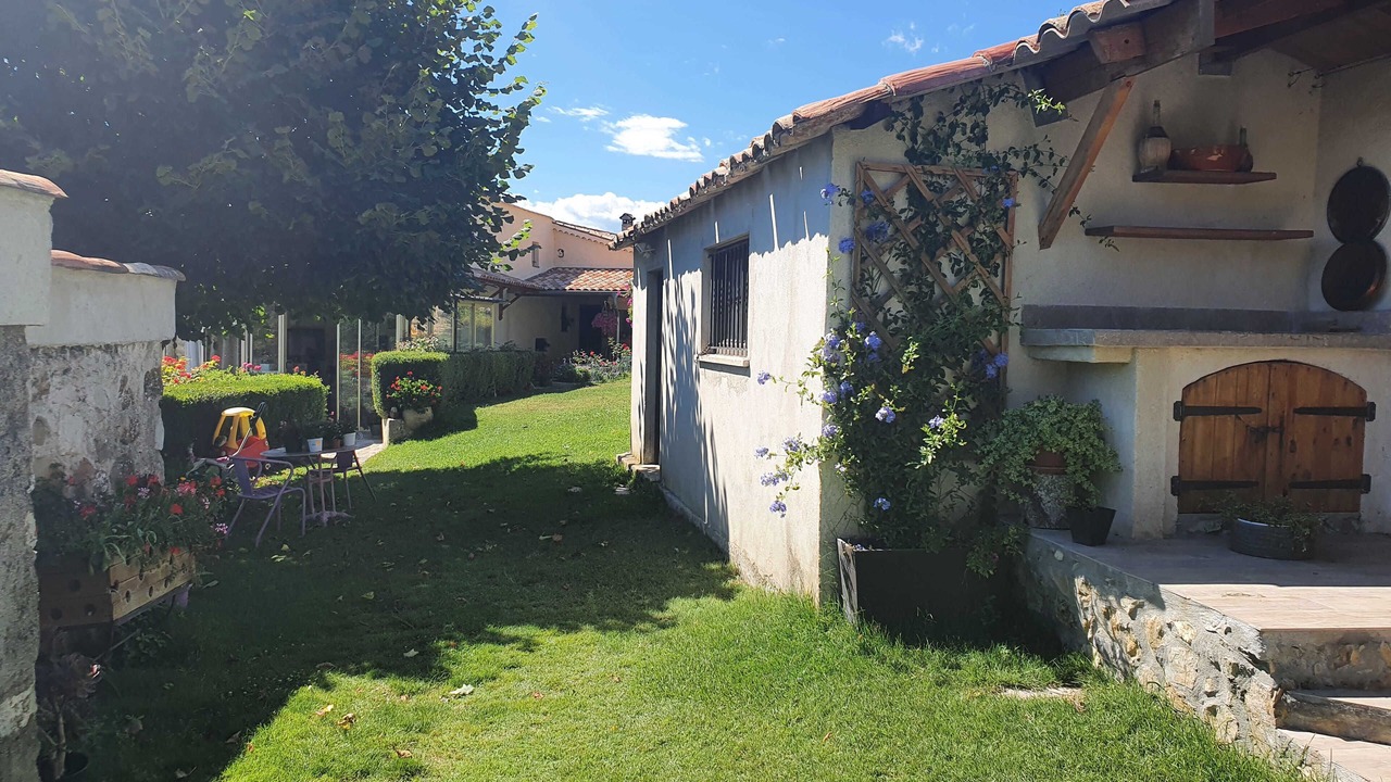 Photo of Patio Balcony in Touet-de-l'Escarene