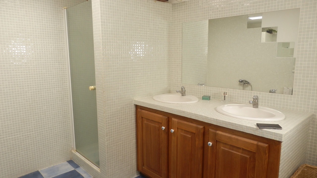 Photo of Bathroom in Puimisson