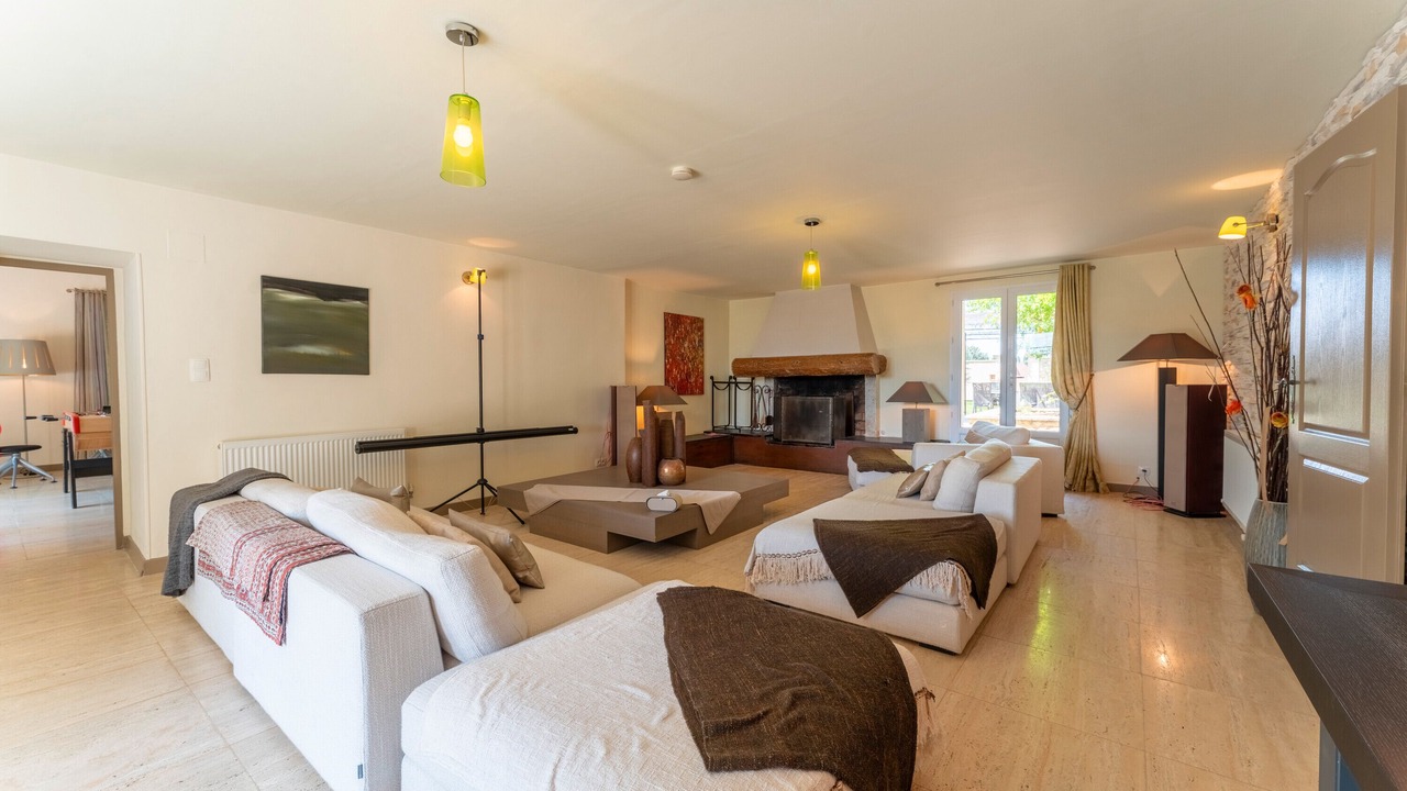 Photo of Livingroom in Saint-Andiol