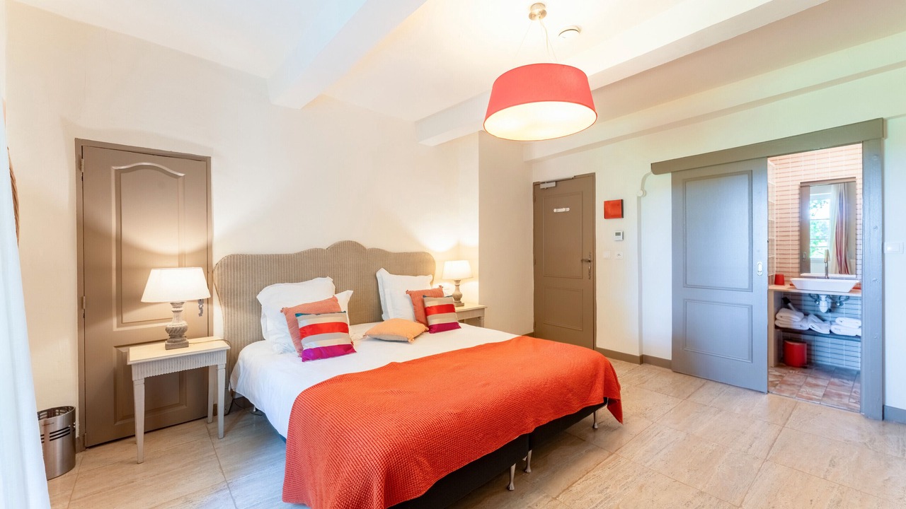 Photo of Bedroom in Saint-Andiol