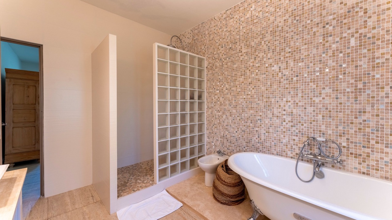 Photo of Bathroom in Saint-Andiol