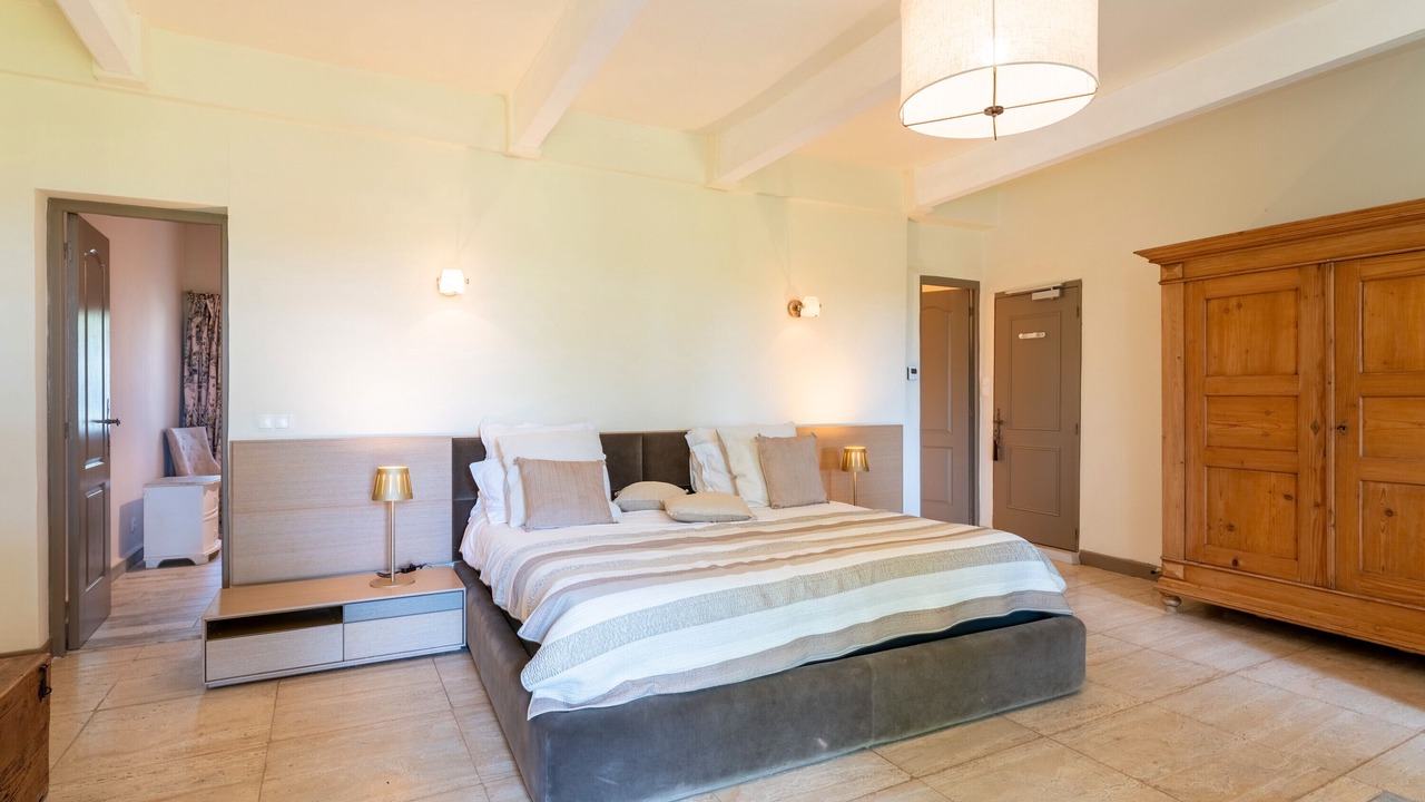 Photo of Bedroom in Saint-Andiol
