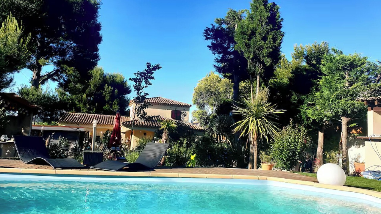 Photo of Outdoor in La Fare-les-Oliviers