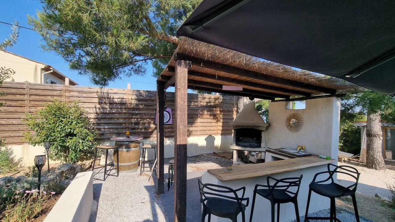 Photo of Outdoor in La Fare-les-Oliviers