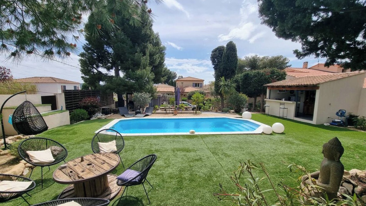 Photo of Outdoor in La Fare-les-Oliviers