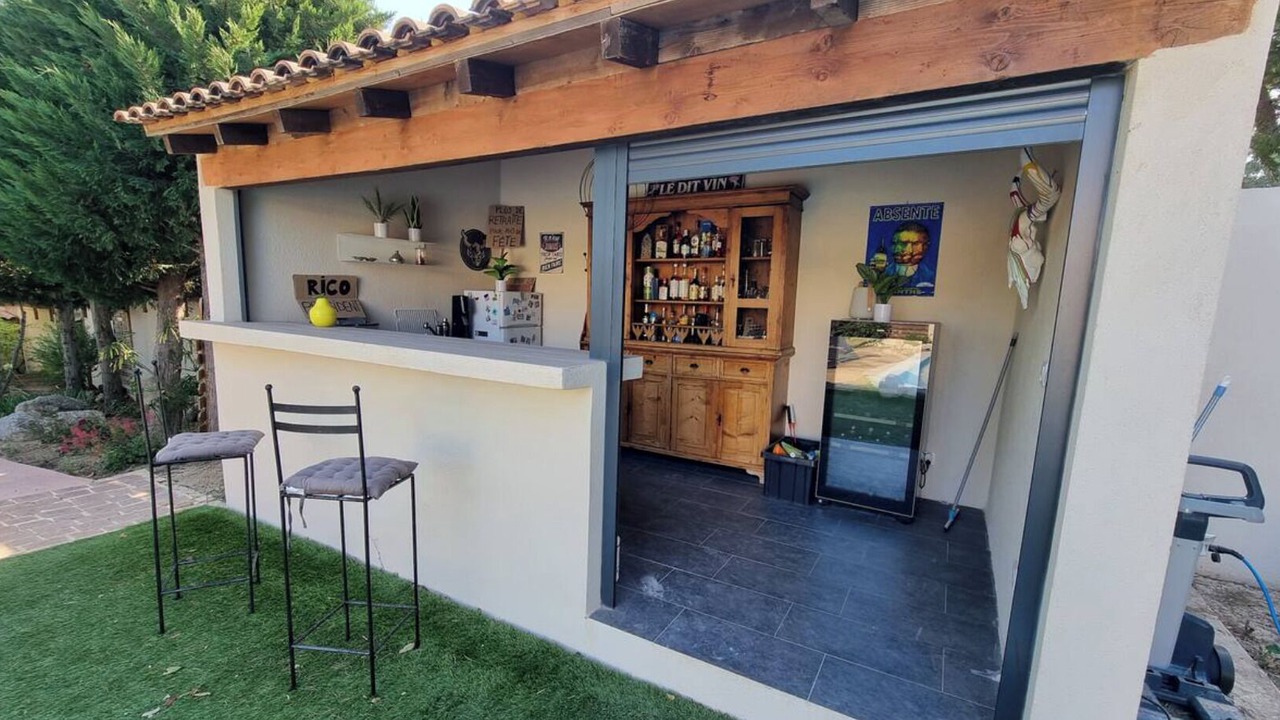 Photo of Outdoor in La Fare-les-Oliviers