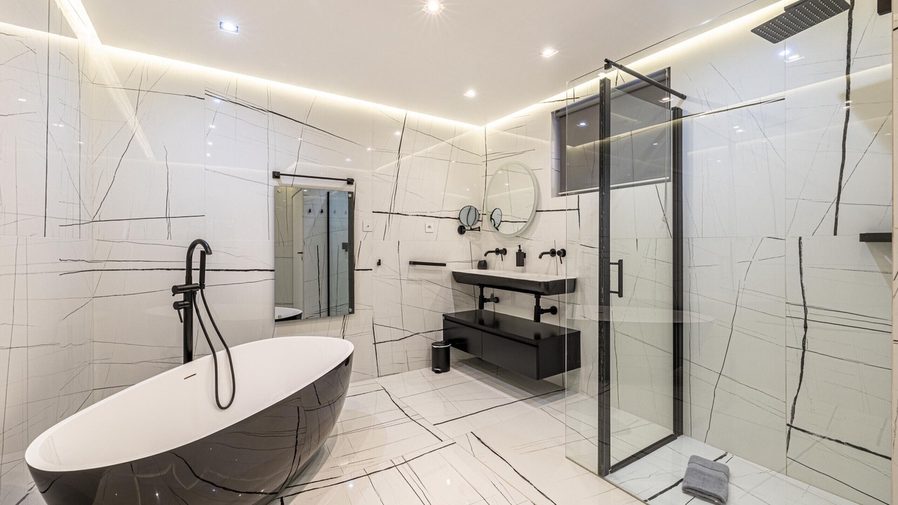 Photo of Bathroom in Carnot