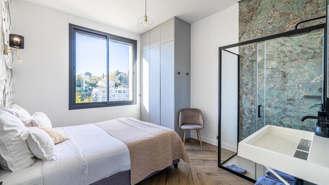 Photo of Bedroom in Carnot