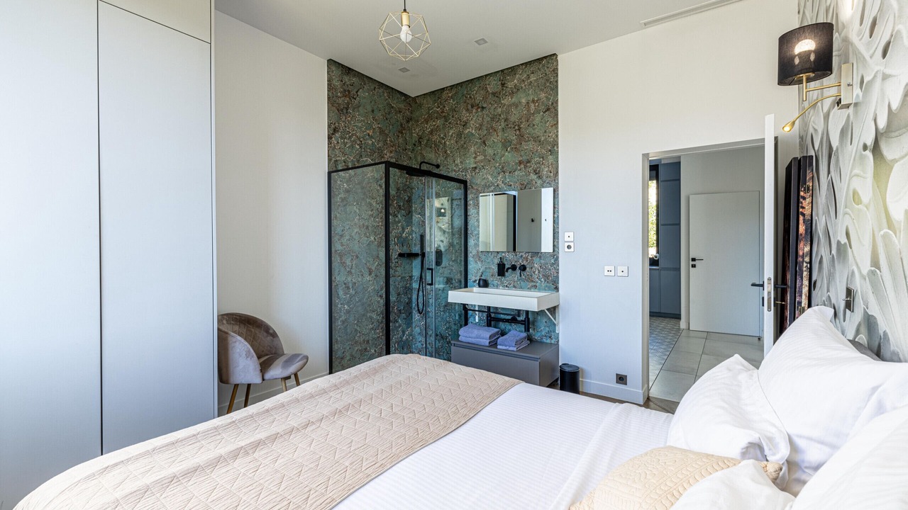 Photo of Bedroom in Carnot