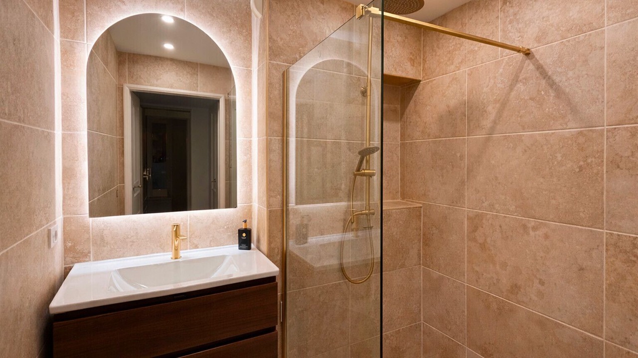 Photo of Bathroom in Carnot