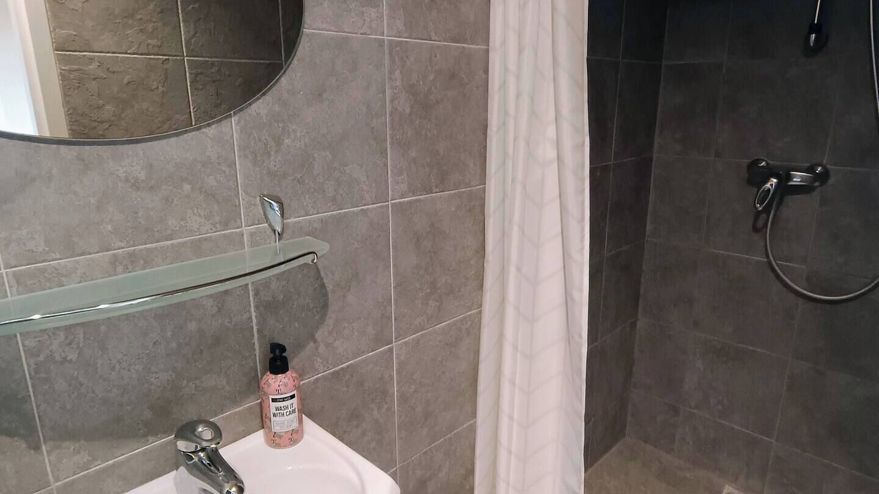 Photo of Bathroom in Villarzel-du-Razes