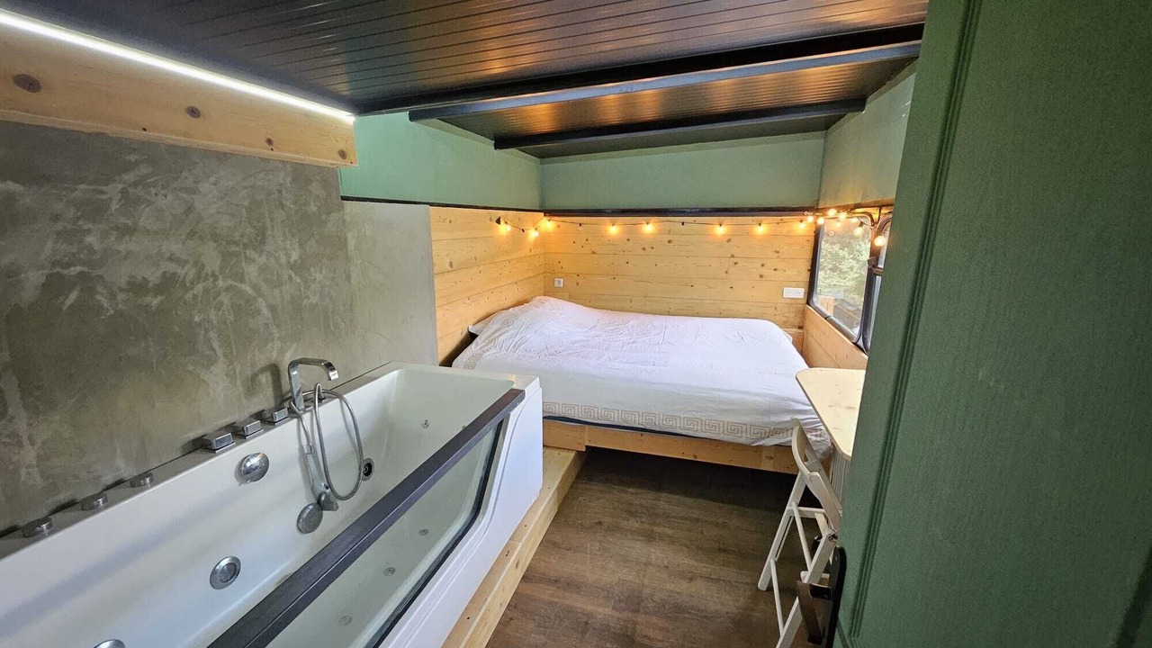 Photo of Bedroom in Le Sauze-du-Lac