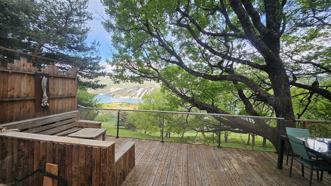 Photo of Patio Balcony in Le Sauze-du-Lac