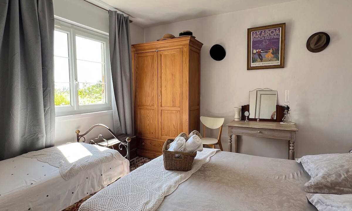 Photo of Bedroom in Saint-Chamas
