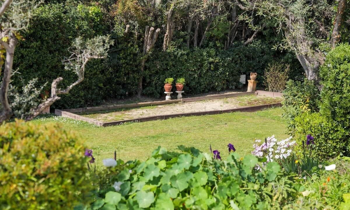 Photo of Outdoor in Le Ray