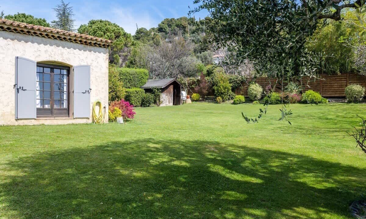 Photo of Outdoor in Le Ray