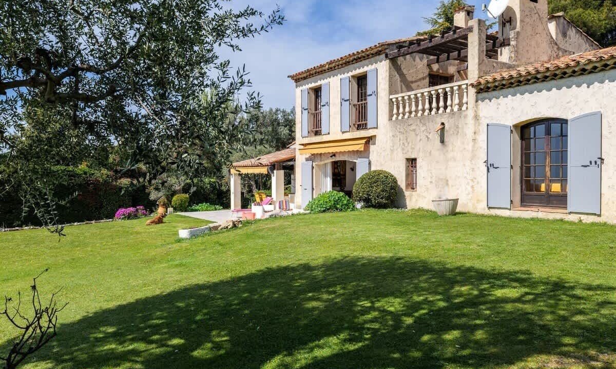 Photo of Outdoor in Le Ray