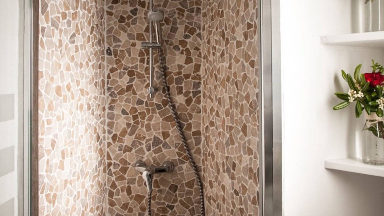 Photo of Bathroom in Roucas-Blanc