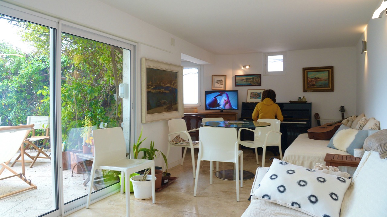 Photo of Livingroom in Roucas-Blanc
