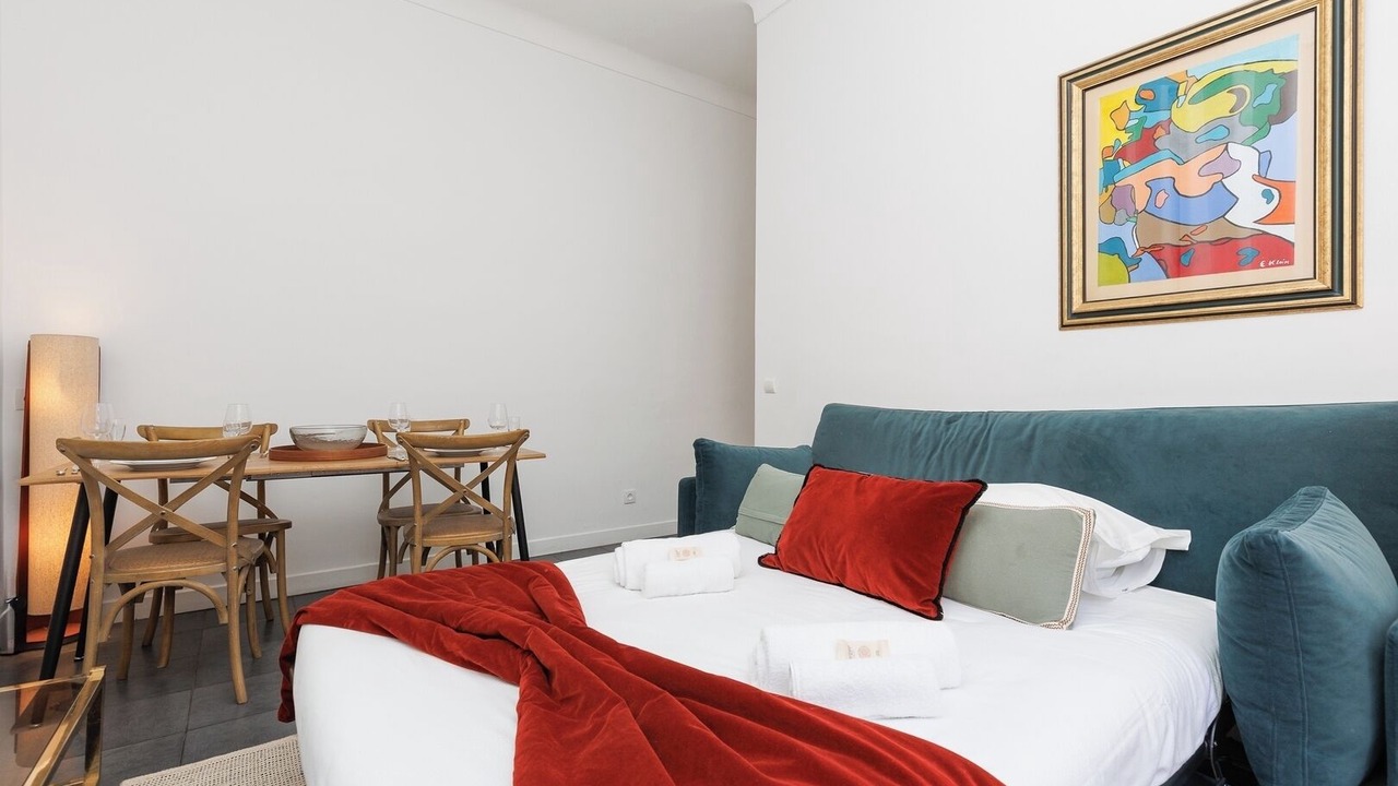 Photo of Bedroom in California - Pezou