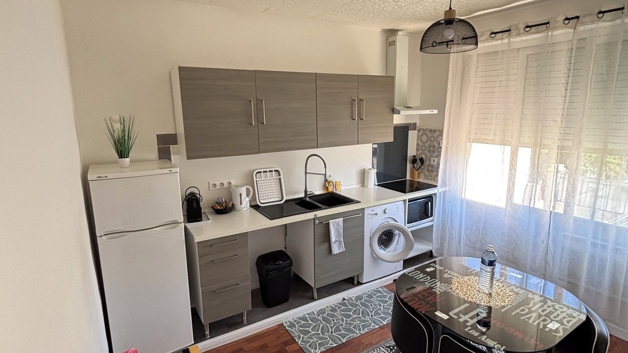 Photo of Kitchen in Cite Gely