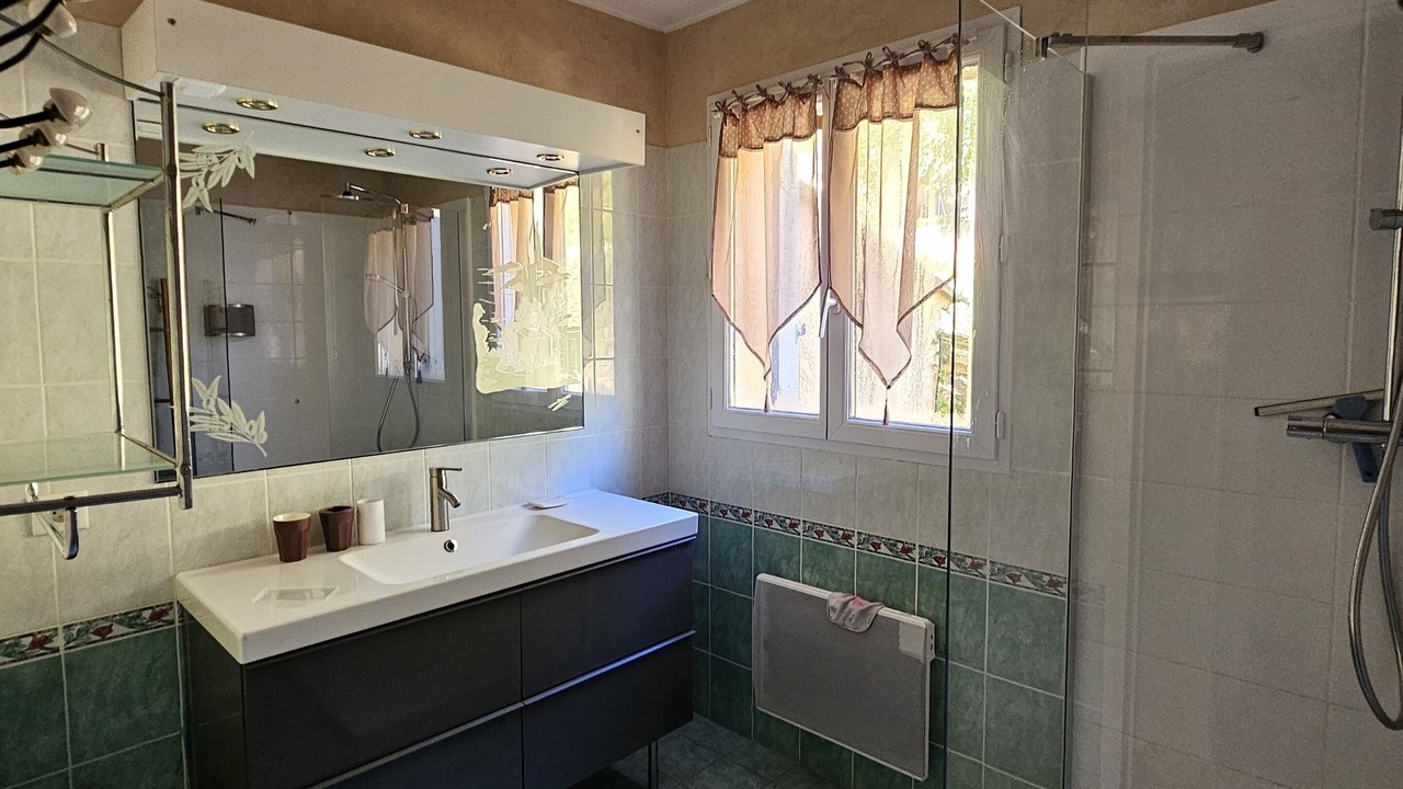 Photo of Bathroom in Lorgues