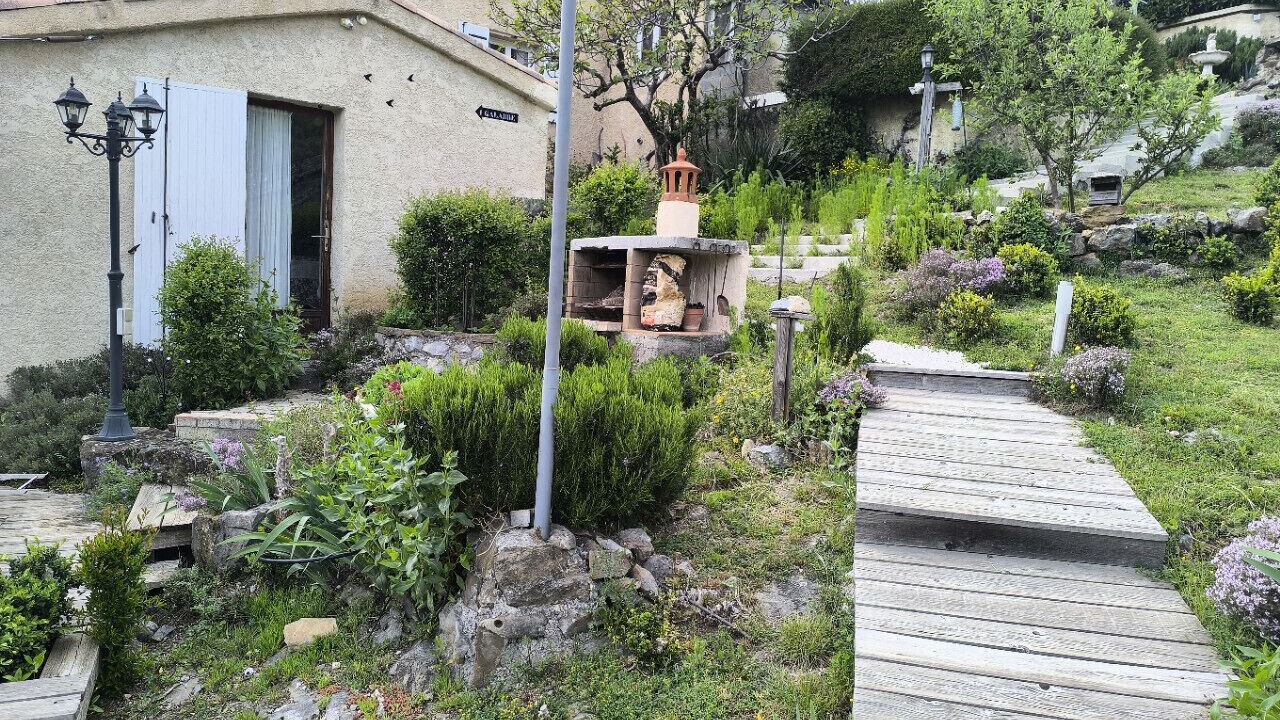 Photo of Patio Balcony in La Robine-sur-Galabre