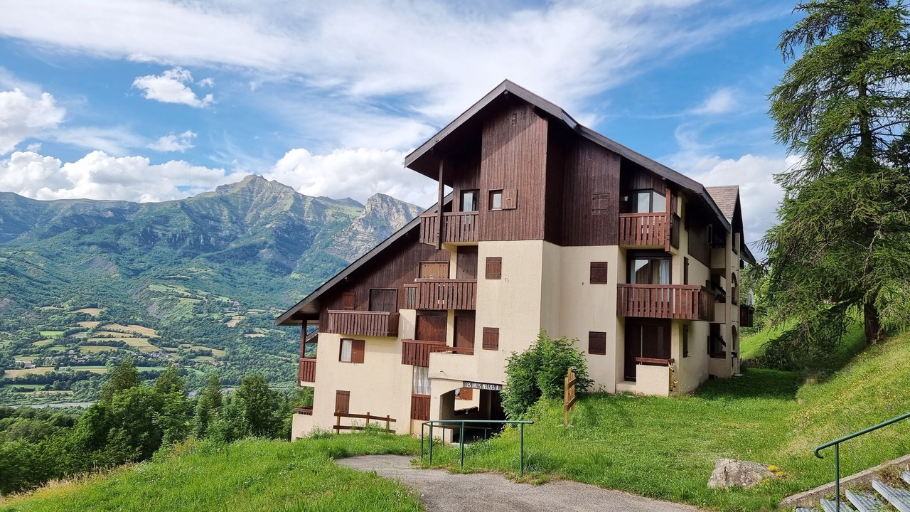 Photo of Outdoor in Saint-Leger-les-Melezes