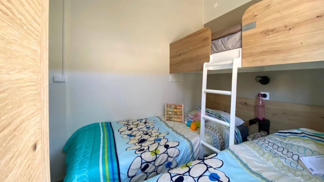 Photo of Bedroom in Bauduen