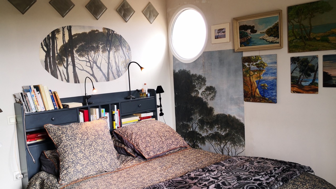 Photo of Bedroom in Orange
