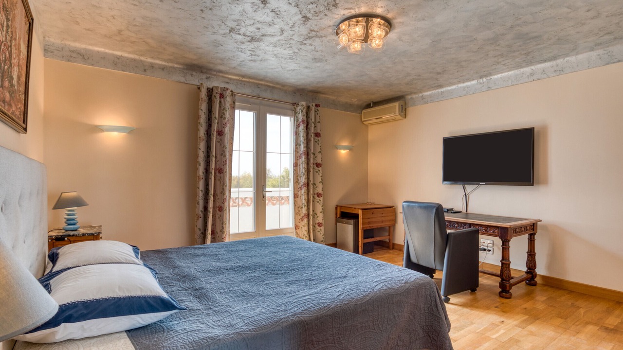 Photo of Bedroom in Arles