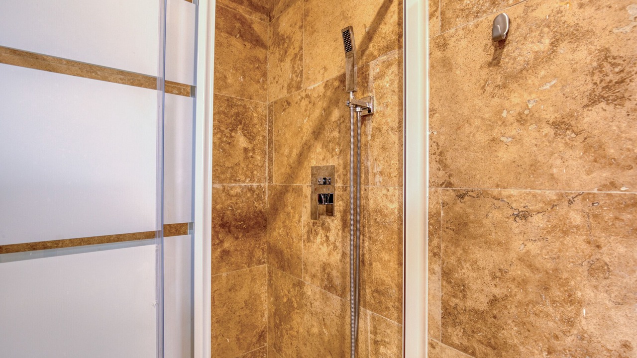 Photo of Bathroom in Arles