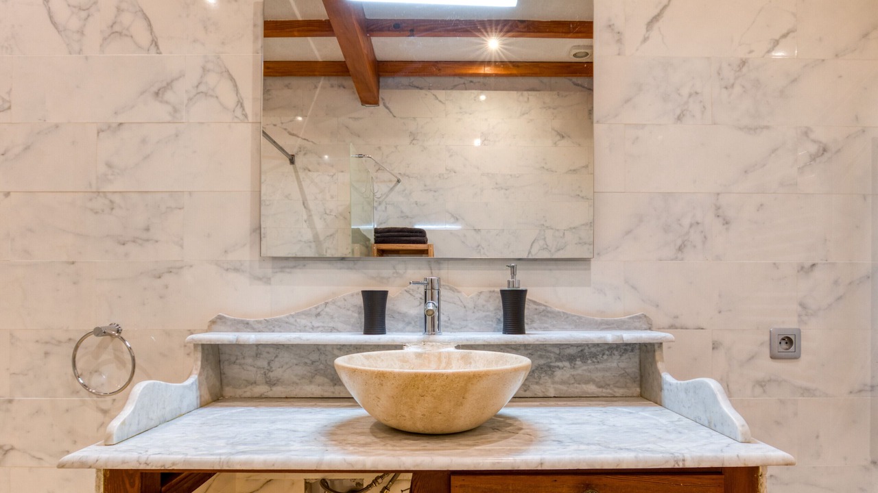 Photo of Bathroom in Arles