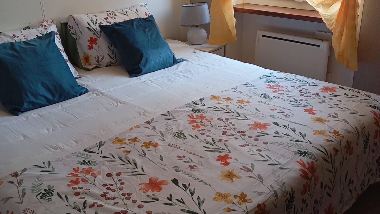 Photo of Bedroom in Lezignan-Corbieres