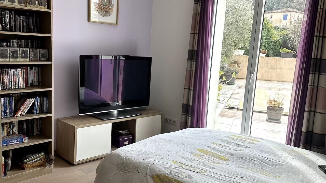 Photo of Bedroom in Mimet